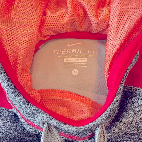 NIKE Therma-Fit Hoodie - Picture 2 of 6